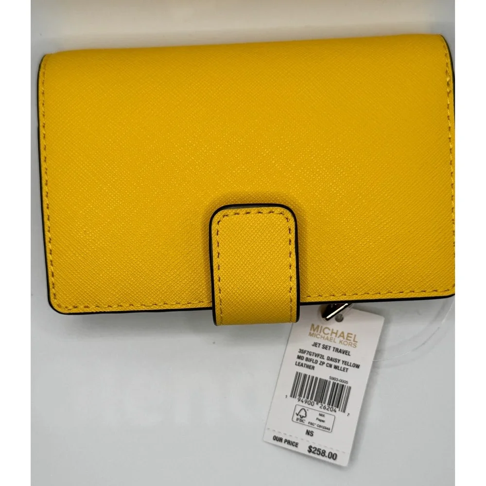 MICHAEL KORS Daisy‎ Yellow Leather Bifold Wallet Travel Card Holder NWT
